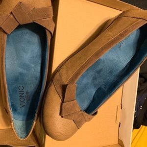 Vionic shoes